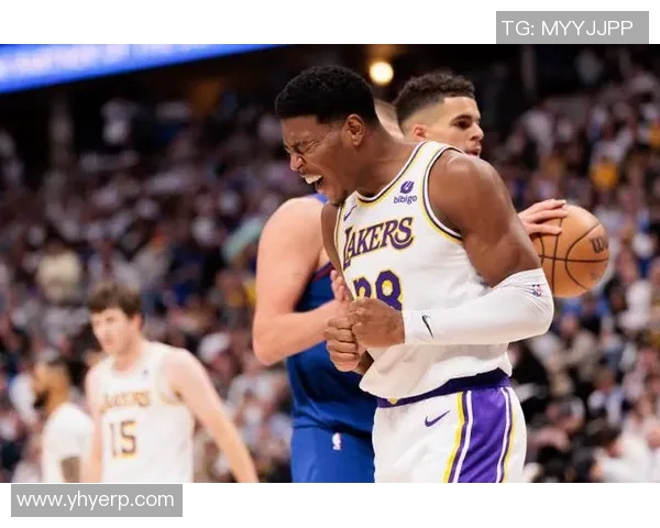 湖人对掘金今日比赛比分更新及精彩瞬间回顾